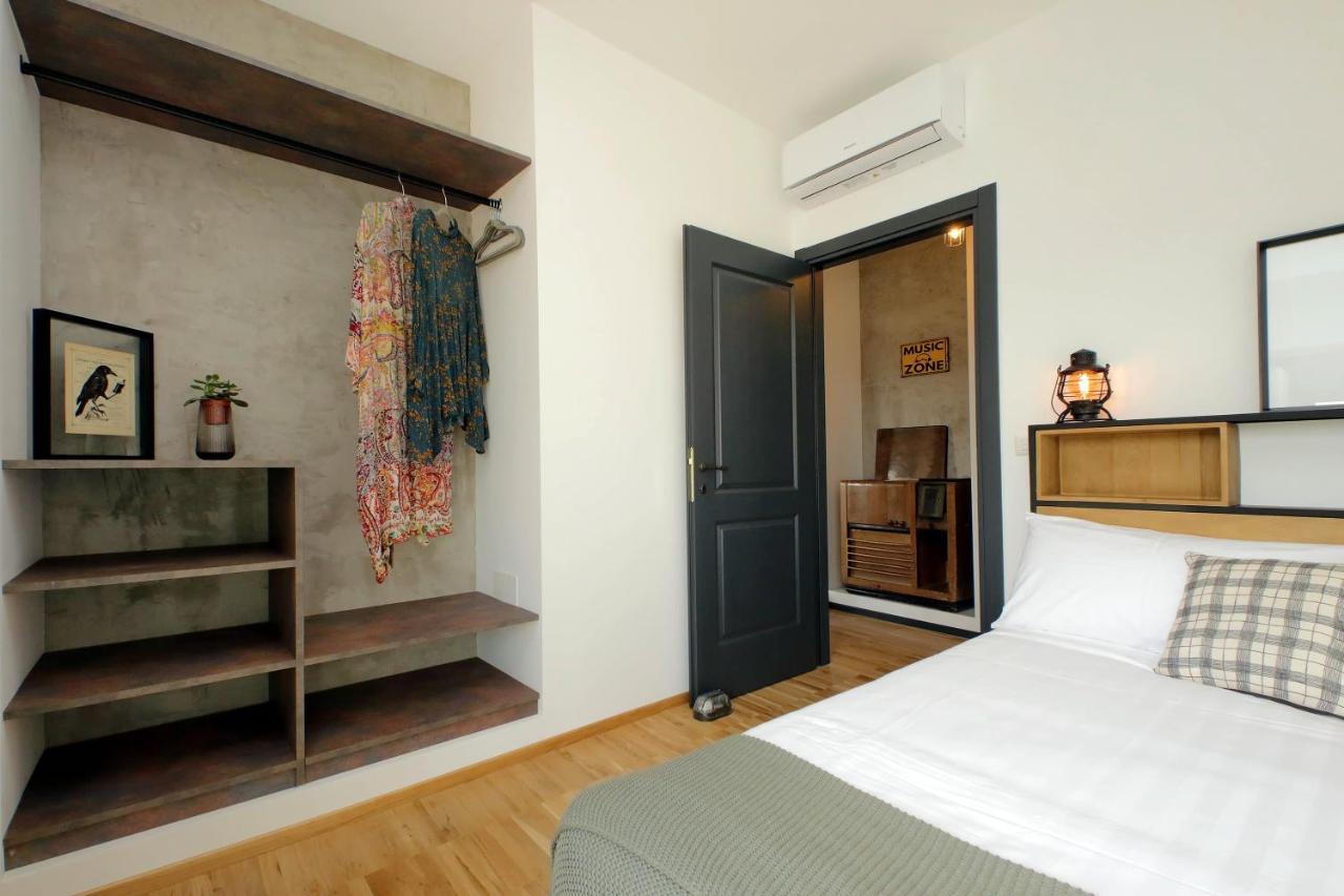 Appartement Ych-trilocale Stile Industriale Rome